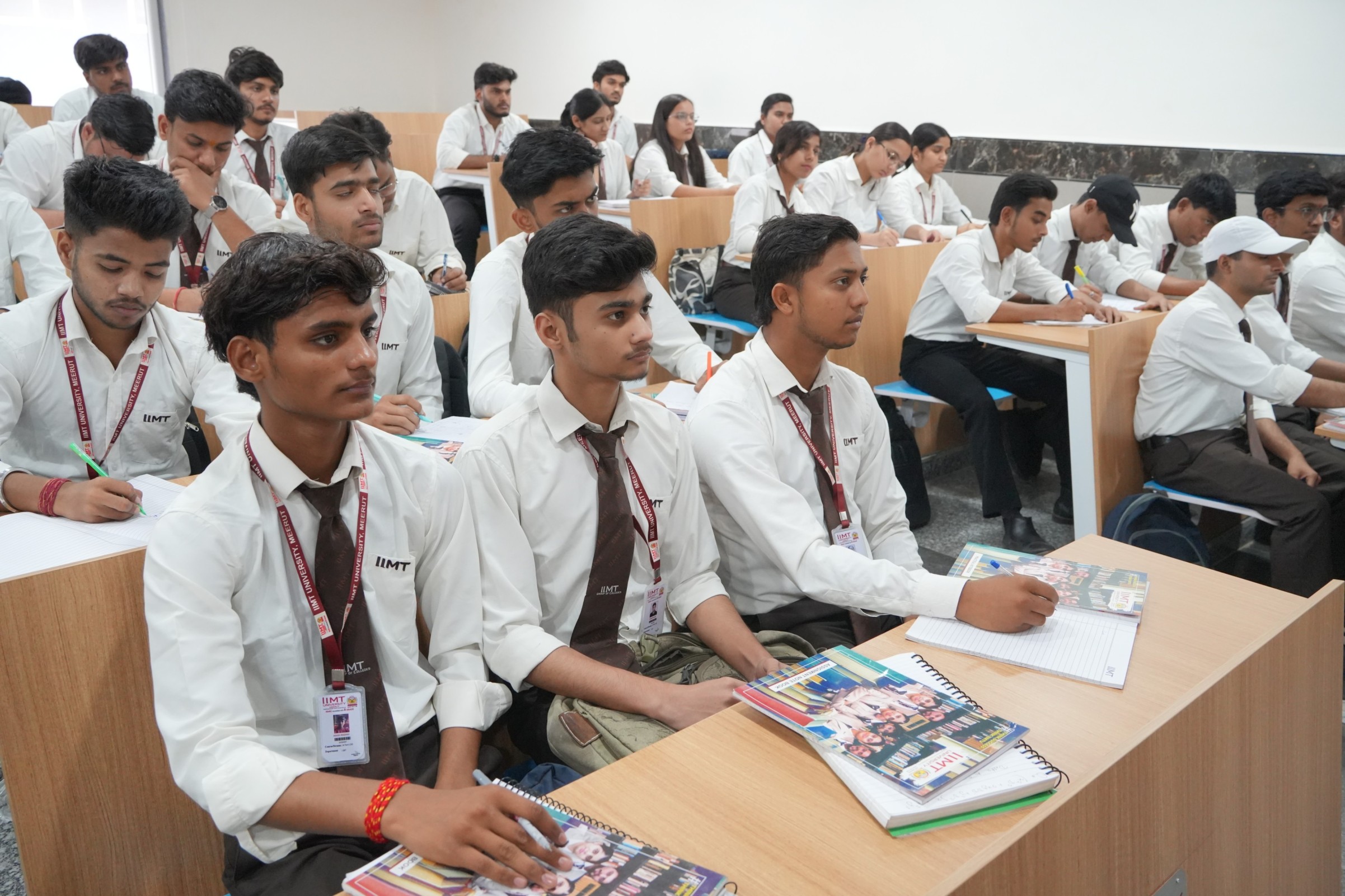 Best Private Engineering Colleges in Noida: Why IIMT University Greater Noida Campus Stands Out